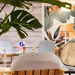 Ibis Est Mediterranee A9/a75