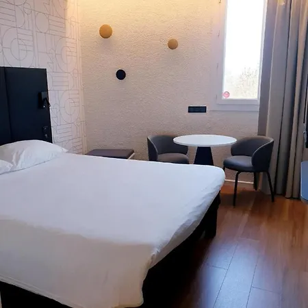 Ibis Est Mediterranee A9/a75 (adults Only) Hotel