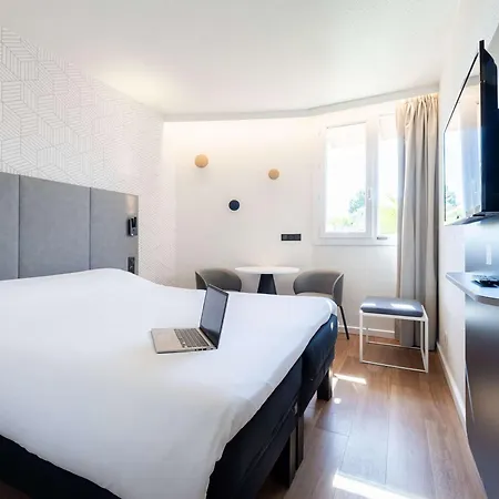 Ibis Est Mediterranee A9/a75 (adults Only) Hotel 3*