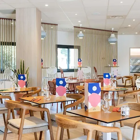 ホテル Ibis Est Mediterranee A9/a75 (adults Only)