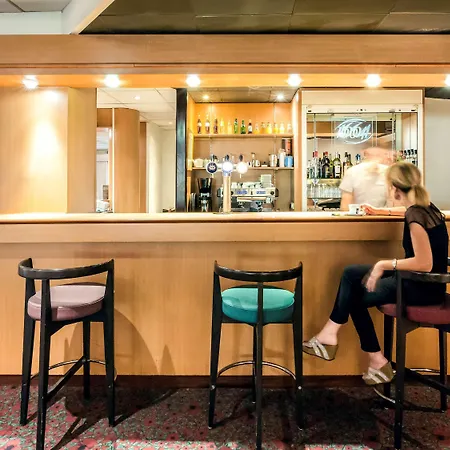Hotel Ibis Est Mediterranee A9/a75 (adults Only) Béziers