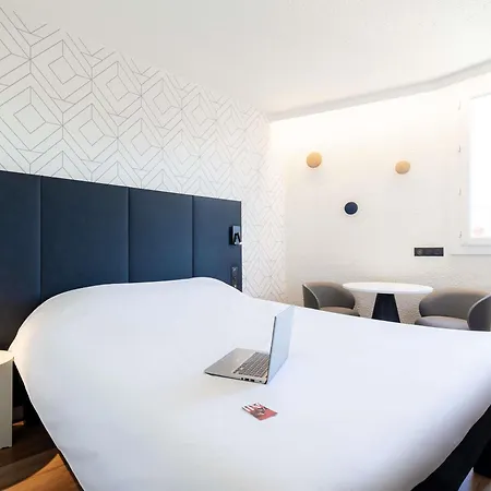 Hotel Ibis Est Mediterranee A9/a75 (adults Only) Béziers