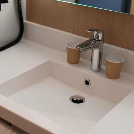 Ibis Est Mediterranee A9/a75 (adults Only) Отель 3*