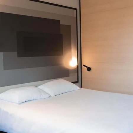 Ibis Est Mediterranee A9/a75 (adults Only) Hotel