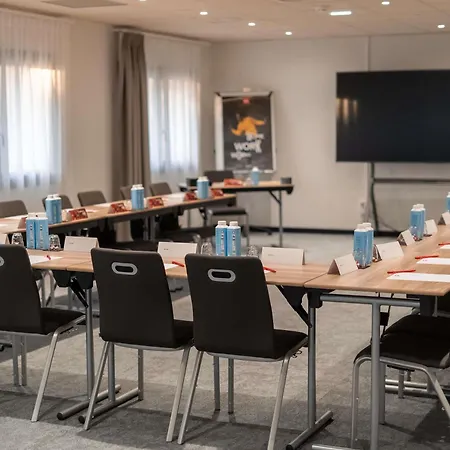Hotel Ibis Est Mediterranee A9/a75 (adults Only)