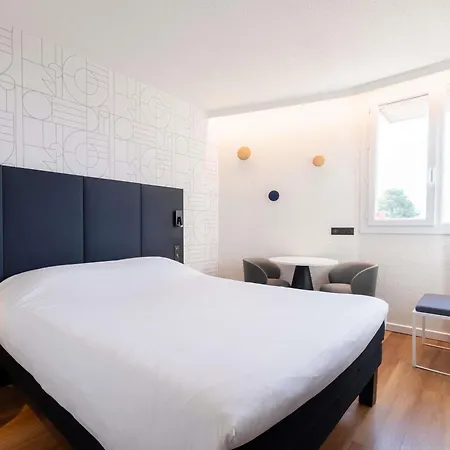 Отель Ibis Est Mediterranee A9/a75 (adults Only) 3*
