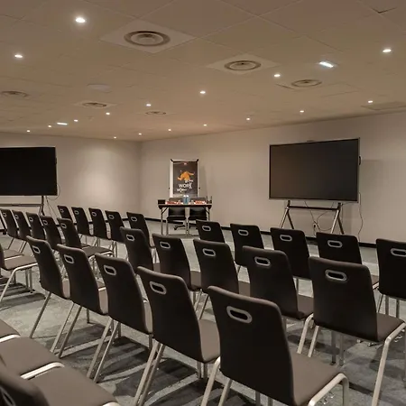 Ibis Est Mediterranee A9/a75 (adults Only) Hotel