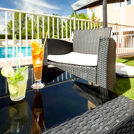 Hotel Ibis Est Mediterranee A9/a75 (adults Only) 3*