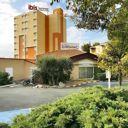 Hotel Ibis Est Mediterranee A9/a75 (adults Only)
